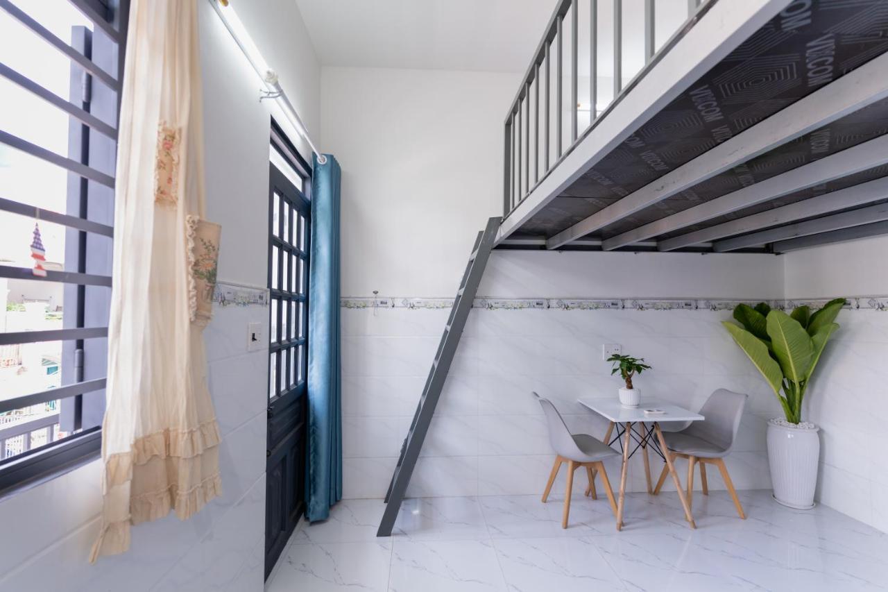 Shiri House Bed & Breakfast *